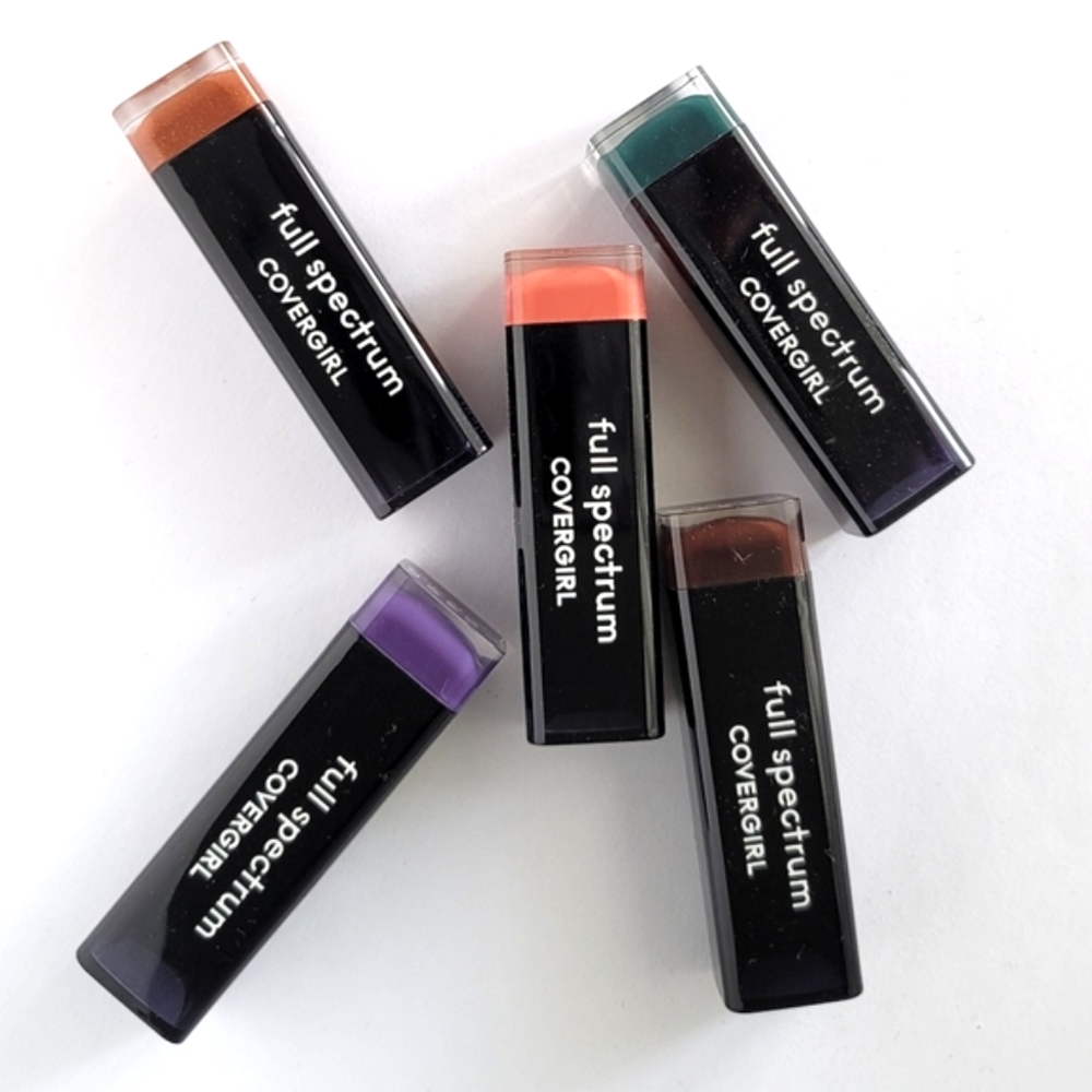 CoverGirl Set of Full Spectrum Lipsticks